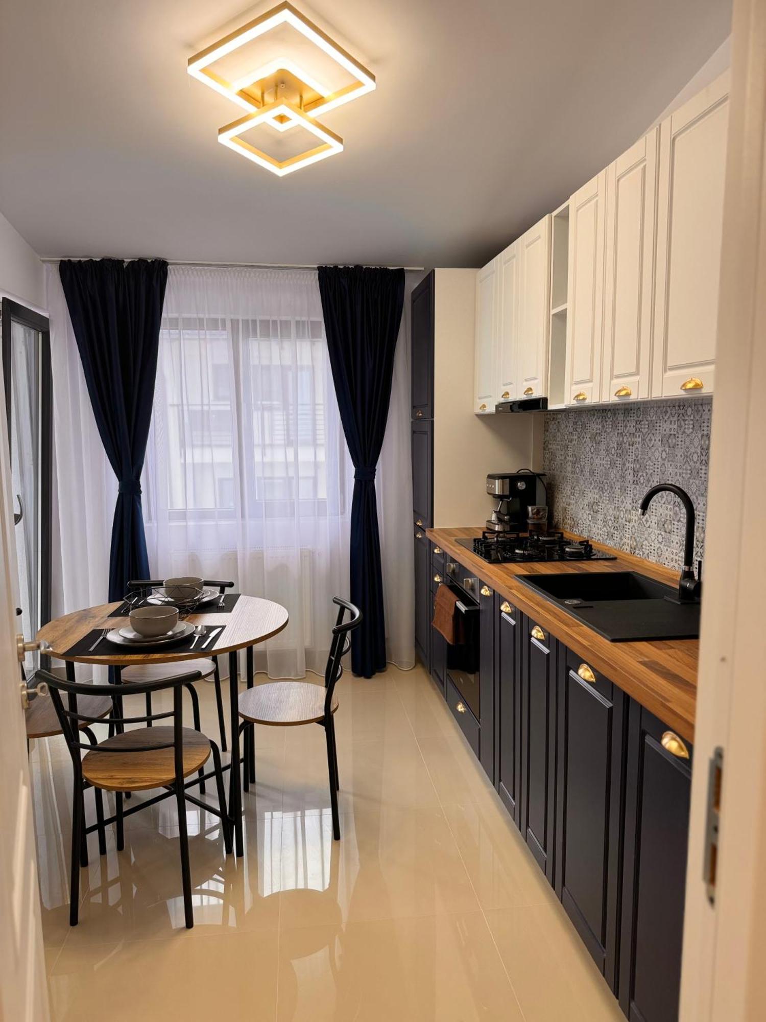 Apartamento Jungle Loft Suceava Exterior foto